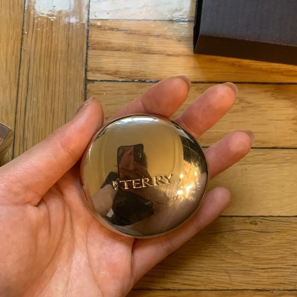New by terry contouring powder